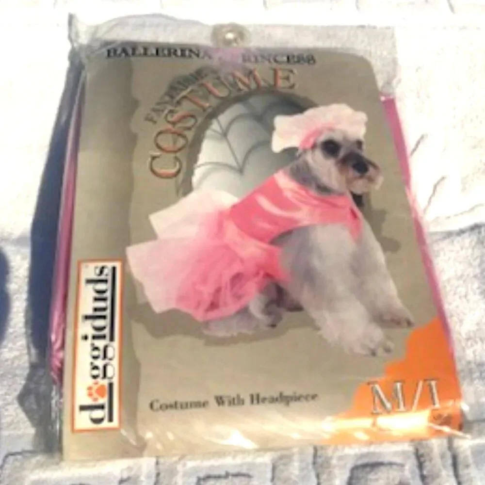 Size: Med/Lg Doggie Halloween Costume